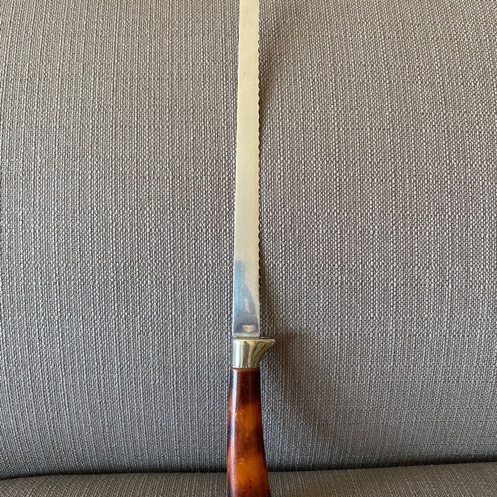 14" carving knife Bakelite handle stainless steel serrated blade VTG Glohill